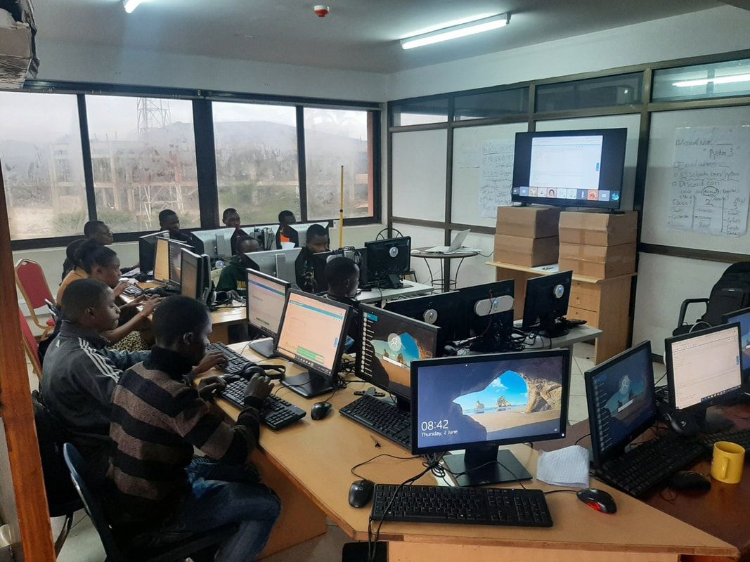 A 2022 class in the lab